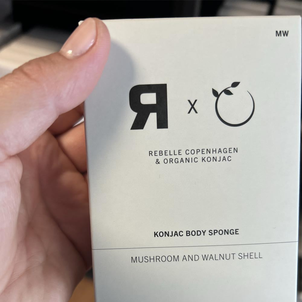 ReBelle x Organic Konjac Body Sponge – Mushroom & Walnut Shell
